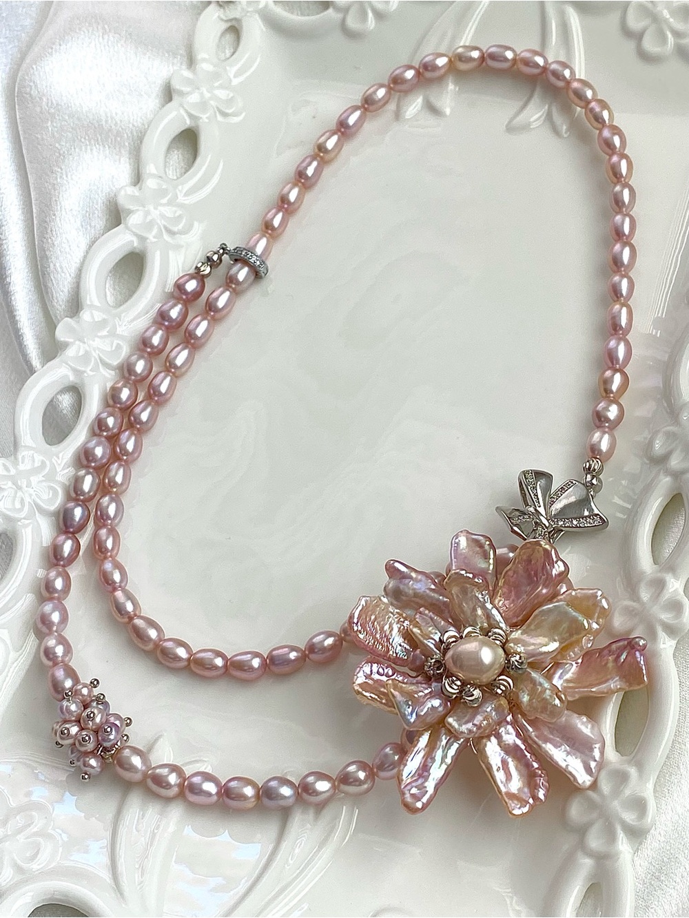 N322-Top Quality Sakura Pink Double Sided Flower Multiway Wear Necklace